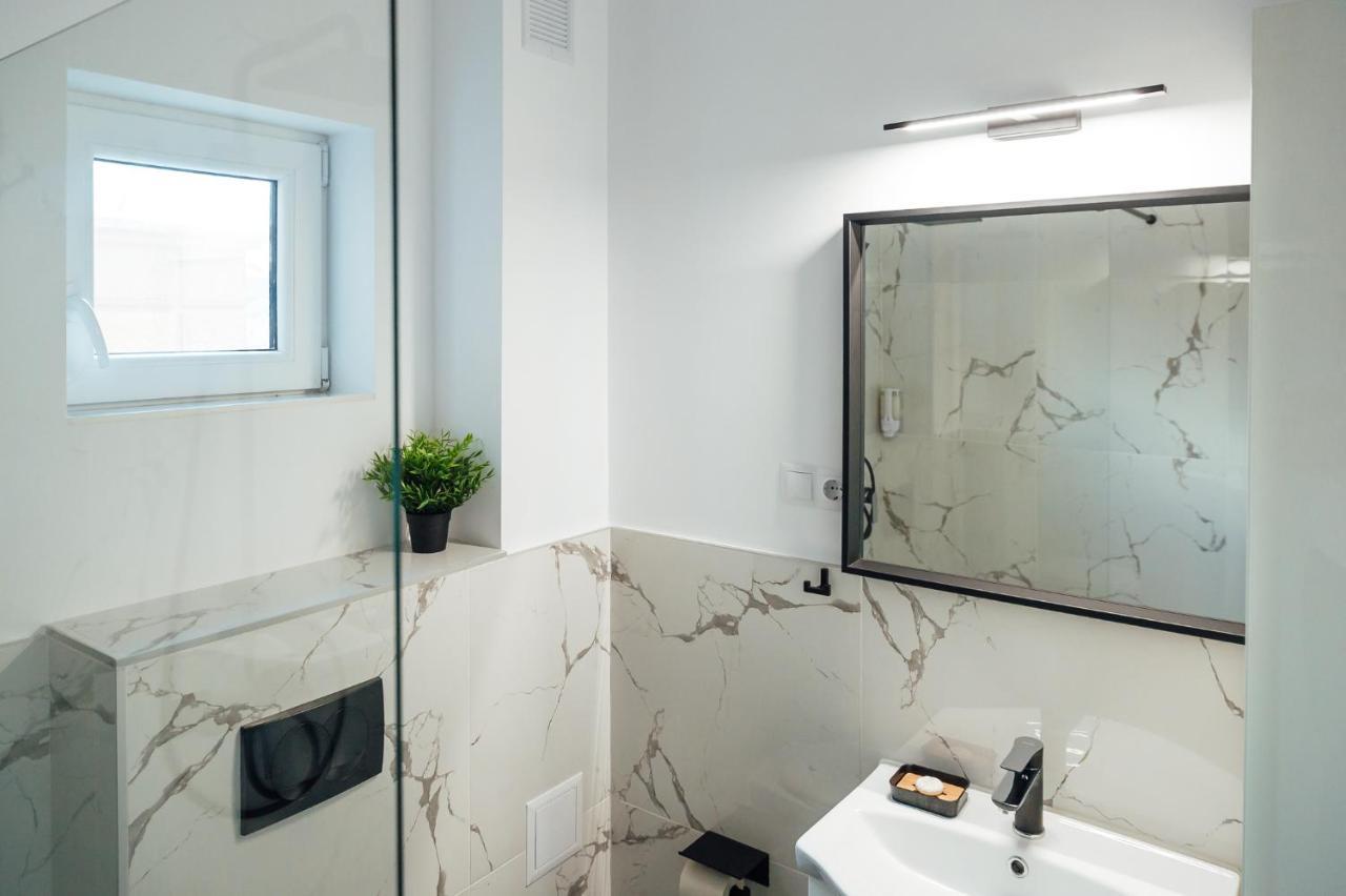 Belle View Apart Hotel Turda Bagian luar foto