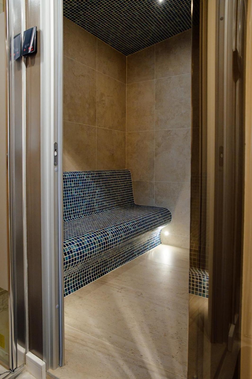 Belle View Apart Hotel Turda Bagian luar foto